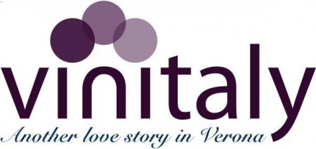 Logo vinitaly con claim